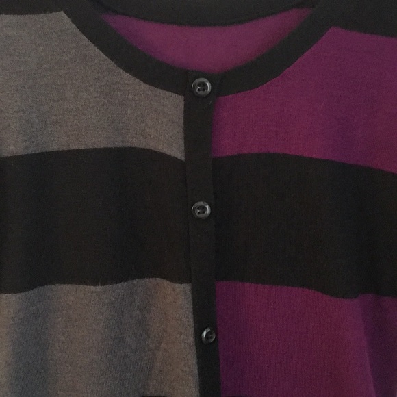Short sleeve lightweight sweater tunic - Picture 3 of 4